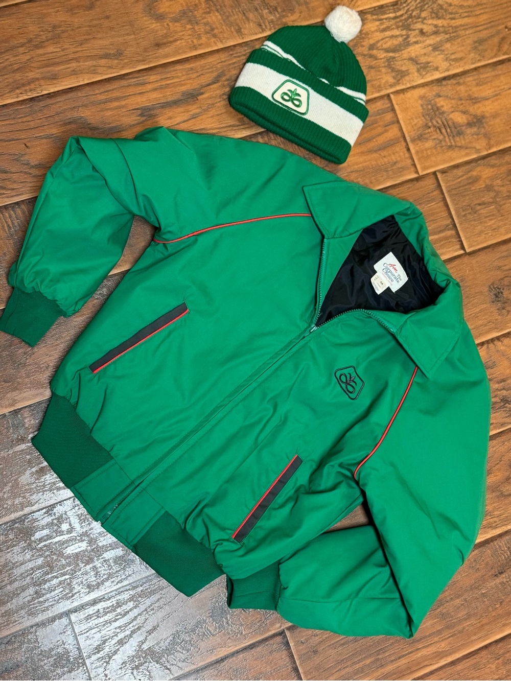 PIONEER Green Puffer Jacket with Contrast Piping